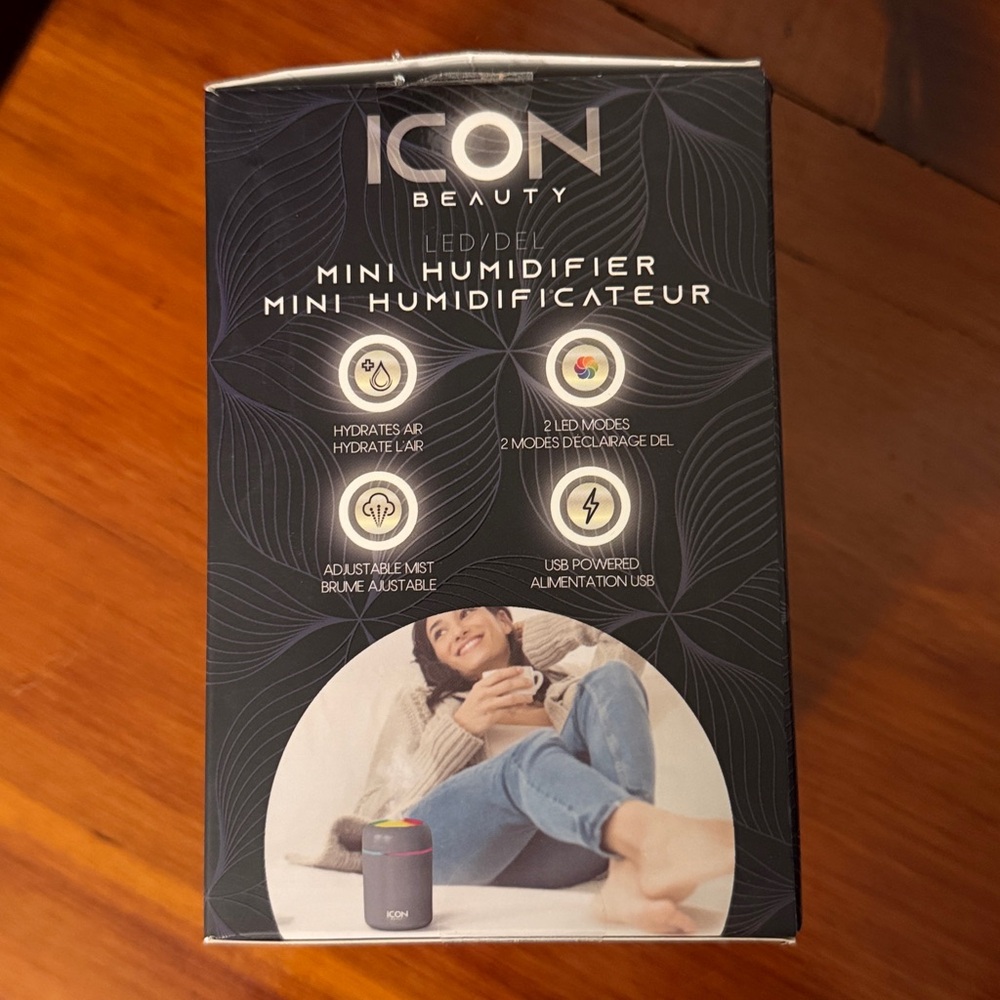 ICON Beauty LED Mini Humidifier - Picture 2 of 4